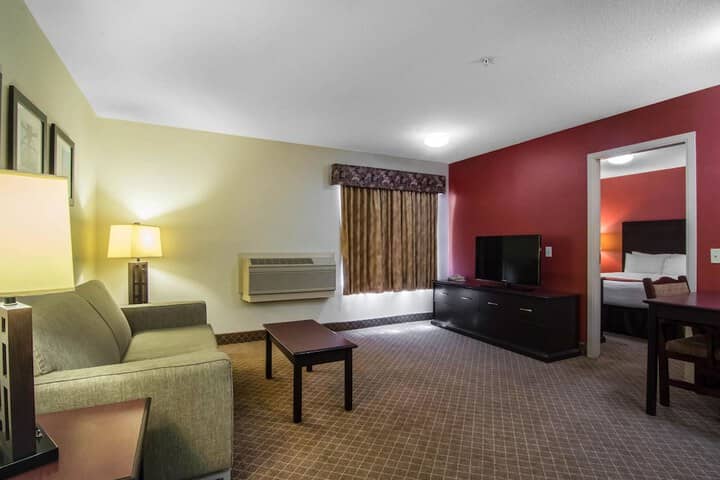 Room 27 of 56