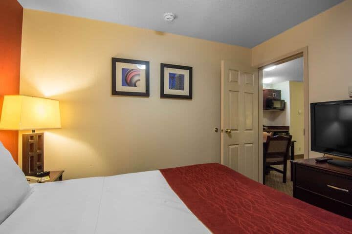 Room 28 of 56