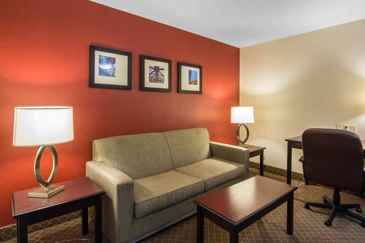 Room 33 of 56